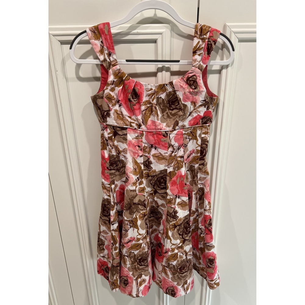 Maggie London Babydoll Dress Size 4P Rose Floral Print Cottagecore Garden Party